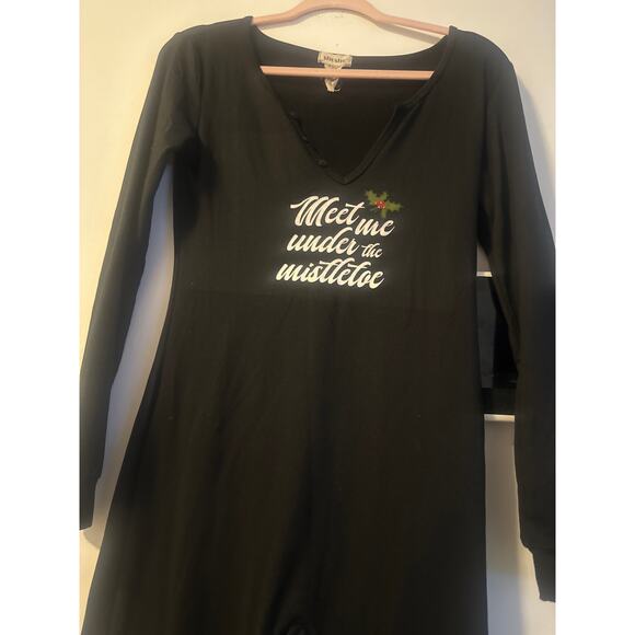 Christmas PJs black long sleeve one piece Sz S Xmas holidays pajamas mistletoe - Picture 3 of 4